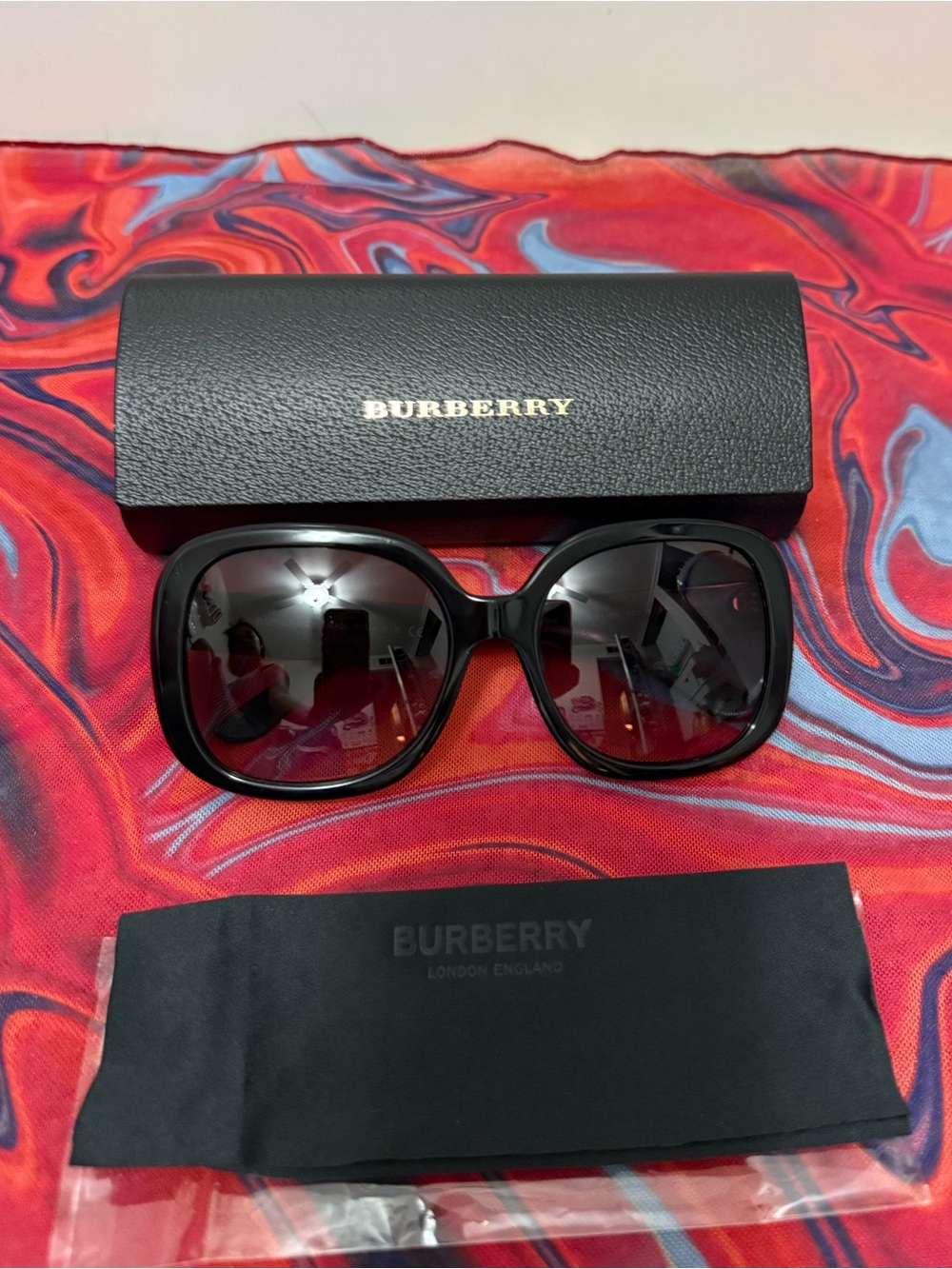 Burberry B4259 Oversized Black Sunglasses Set w/ Case & Cloth